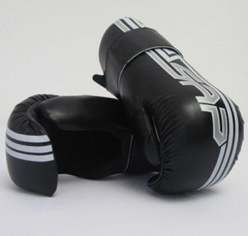 Megvillantotta legjobb fegyvereit a NATO egyik legerősebb országa - Látványos erődemonstrációval ijesztenek rá az oroszokra